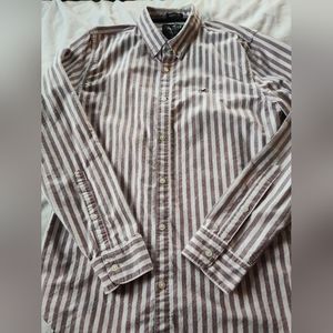 HOLLISTER Men's Button Up Shirt Size Large "Muscle Fit". Long Sleeves.